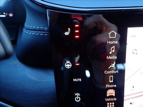 New 2026 Jeep Grand Cherokee Limited w/ Luxury Tech Group II AWD/4WD image 20