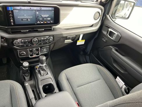 New 2026 Jeep Gladiator Sport image 14