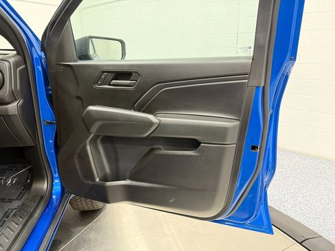 Used 2023 Chevrolet Colorado Trail Boss w/ Advanced Trailering Package image 23