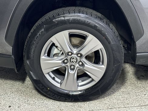 Used 2025 Toyota RAV4 LE AWD/4WD image 24