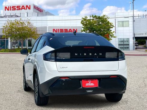 New 2026 Nissan Leaf Platinum+ w/ Cargo Package (Platinum+) image 3