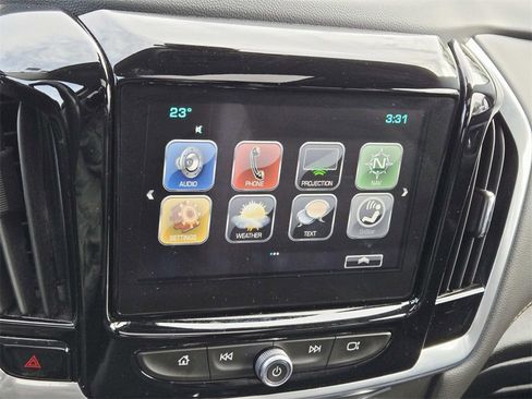 Used 2018 Chevrolet Traverse LT image 29