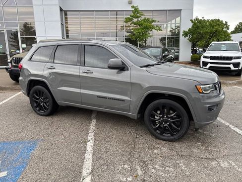 Used 2021 Jeep Grand Cherokee Laredo X AWD/4WD image 33
