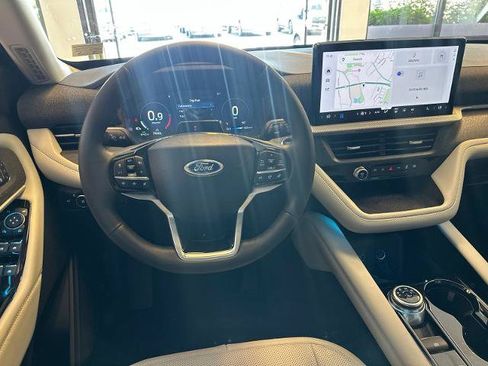 Certified 2026 Ford Explorer Platinum w/ LUX Leather Package AWD/4WD image 2