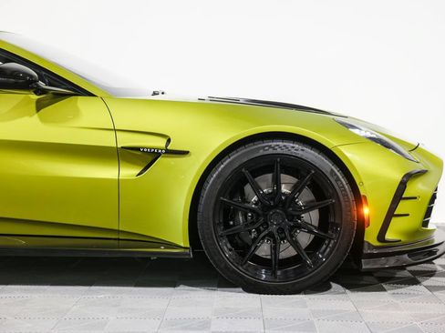 Used 2025 Aston Martin V8 Vantage Coupe RWD image 4