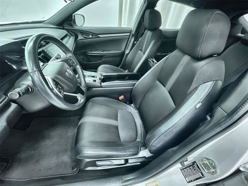 Used 2020 Honda Civic Sport image 17