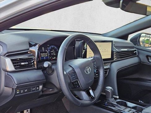Used 2025 Toyota Camry XSE image 10