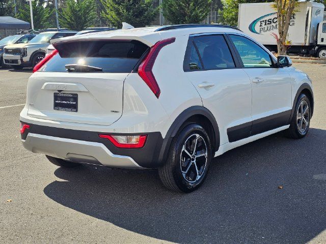 Certified 2024 Kia Niro EX w/ EX Cold Weather Package FWD image 6
