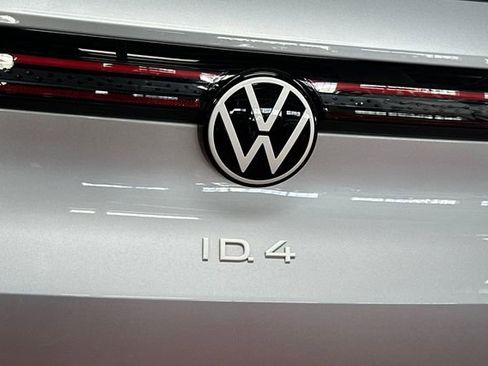 Certified 2022 Volkswagen ID.4 Pro S image 36
