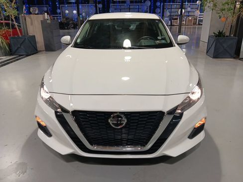Used 2019 Nissan Altima 2.5 S FWD image 9