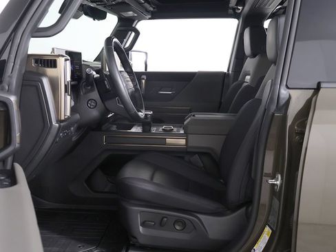 Used 2025 GMC Hummer EV 2X w/ Extreme Off-Road Package AWD/4WD image 33