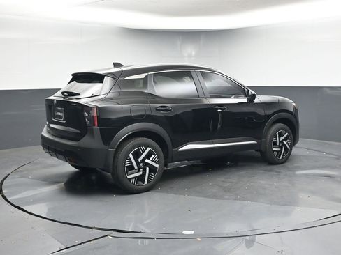 New 2026 Nissan Kicks SV image 5