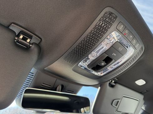 New 2026 Mercedes-Benz GLB 250 4MATIC image 24