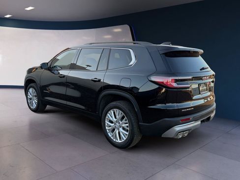Used 2026 GMC Acadia Elevation w/ Elevation Premium Package FWD image 3