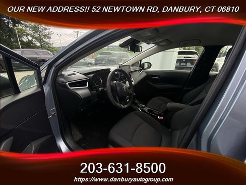 Used 2020 Toyota Corolla LE FWD image 11