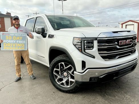 Used 2025 GMC Sierra 1500 SLT w/ SLT Premium Plus Package image 1