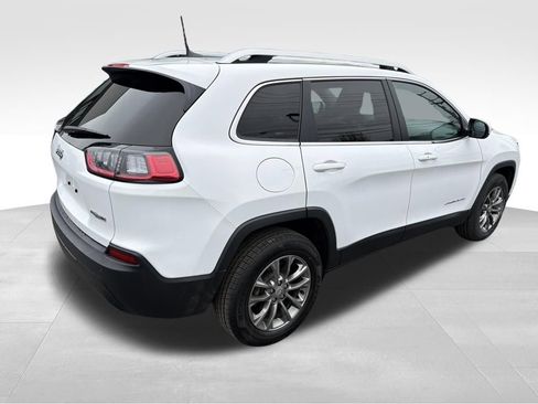 Certified 2019 Jeep Cherokee Latitude Plus w/ Cold Weather Group image 10