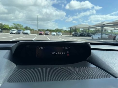 Used 2019 Subaru Ascent Limited AWD/4WD image 18