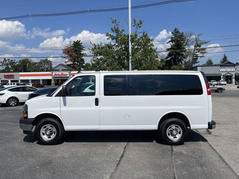 Used 2022 Chevrolet Express 2500 LS w/ Driver Convenience Package RWD image 6