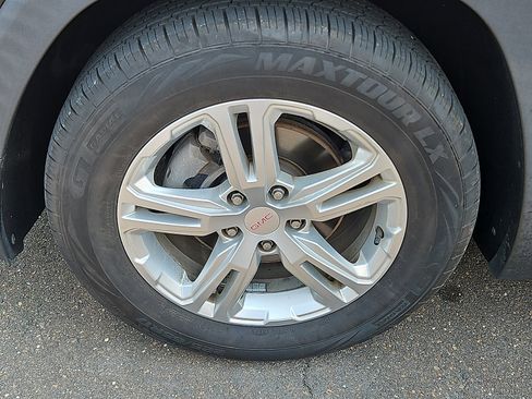 Used 2020 GMC Terrain SLE FWD image 4