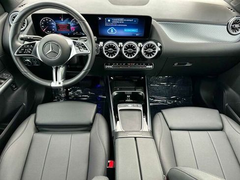 Used 2025 Mercedes-Benz GLA 250 image 17