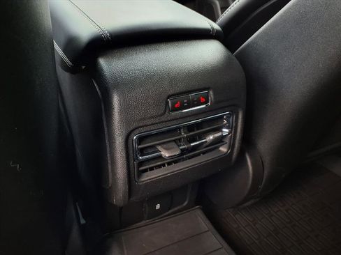 Used 2022 Lincoln Corsair AWD w/ Equipment Group 101A image 6