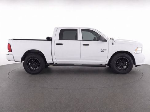 Used 2019 RAM 1500 Express w/ Express Value Package AWD/4WD image 8