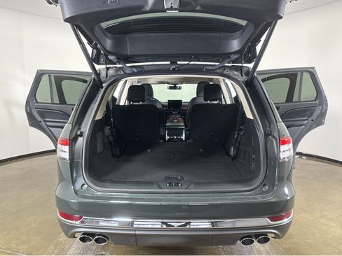 Used 2023 Lincoln Aviator Reserve w/ Equipment Group 201A image 20