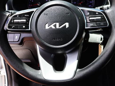 Used 2022 Kia Forte LXS FWD image 53