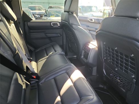 New 2025 Ford Bronco Badlands w/ Sasquatch Package image 23