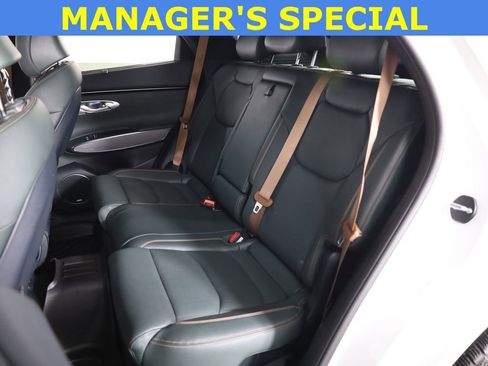 Used 2022 Genesis GV70 2.5T w/ Advanced Package AWD/4WD image 55