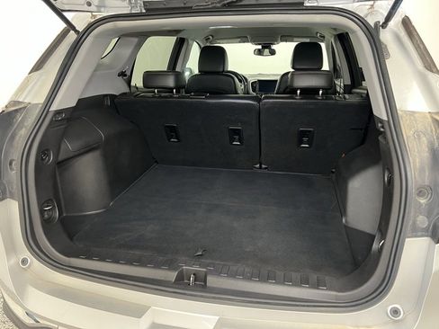 Used 2020 GMC Terrain SLT image 7