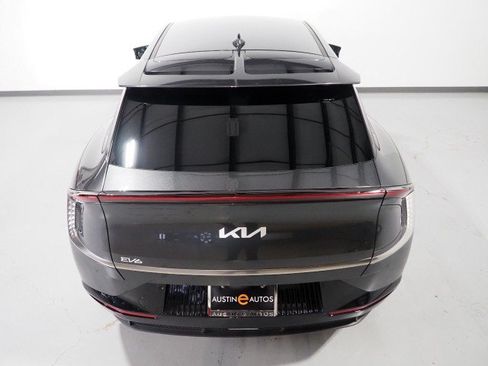 Used 2024 Kia EV6 Wind w/ Wind Technology Package AWD/4WD image 6