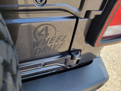 Used 2025 Jeep Wrangler Unlimited Sport S 4xe AWD/4WD image 22