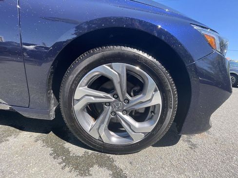 Used 2020 Honda Accord EX image 10