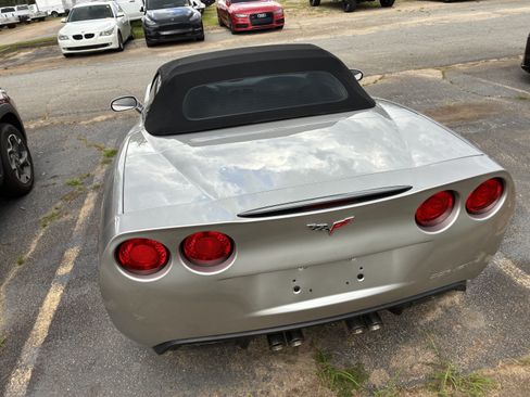 Used 2007 Chevrolet Corvette Convertible RWD image 7