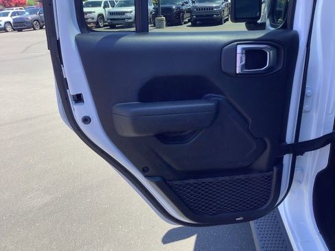 Used 2023 Jeep Wrangler Sport S image 24