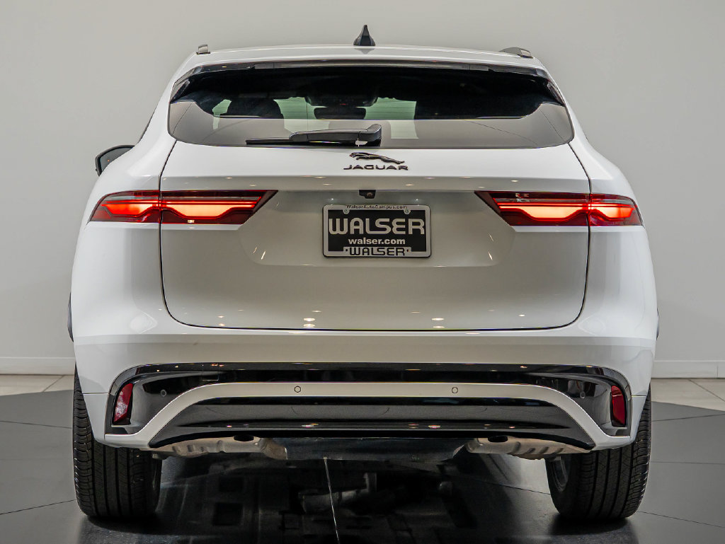 Used 2025 Jaguar F-PACE R-Dynamic S AWD/4WD image 10