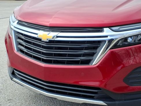 Used 2024 Chevrolet Equinox LT image 33