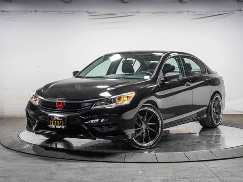 Used 2017 Honda Accord LX image 1
