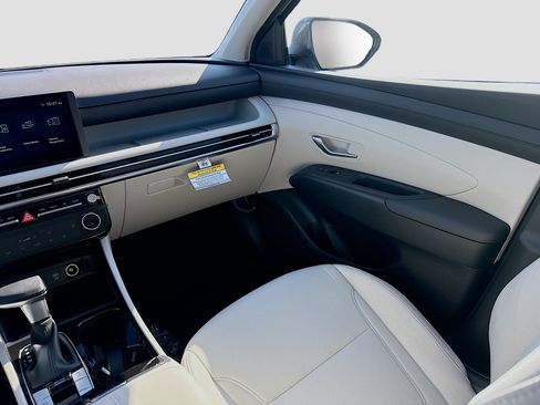 New 2026 Hyundai Tucson SEL FWD image 16