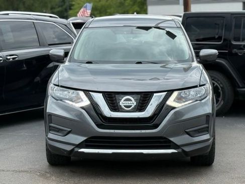 Used 2019 Nissan Rogue S image 37