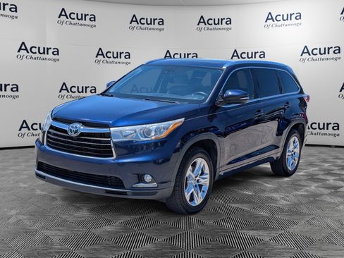 Used 2016 Toyota Highlander Limited Platinum FWD image 4