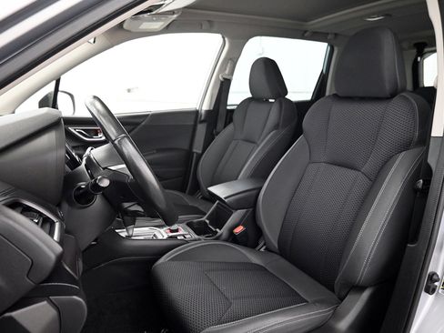 Used 2021 Subaru Forester Premium image 5