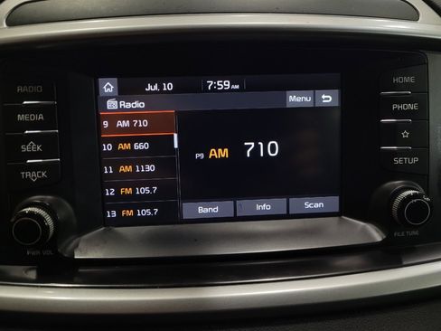 Used 2019 Kia Sorento AWD image 25