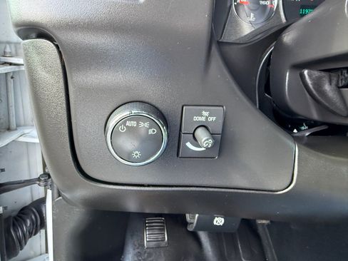 Used 2021 GMC Savana 2500 Extended w/ Driver Convenience Package image 21