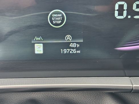 Certified 2024 Kia Telluride S w/ S Sunroof Package AWD/4WD image 29