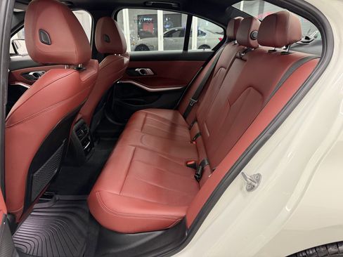 Used 2022 BMW 330i xDrive 330i xDrive w/ Driving Assistance Package image 41