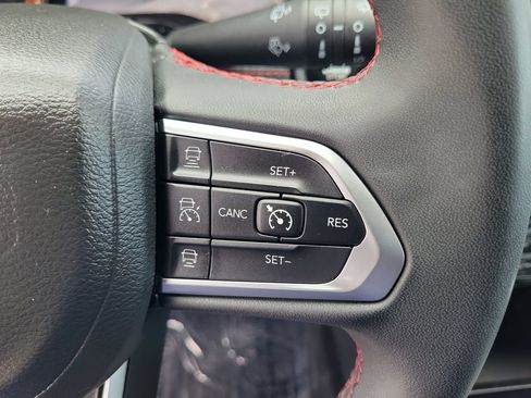 Used 2023 Jeep Compass Trailhawk AWD/4WD image 22