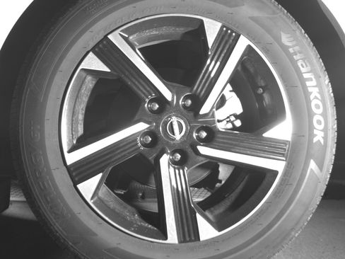 Used 2025 Nissan Sentra SV image 14